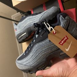 Air Max 95 Levi’s Size 10