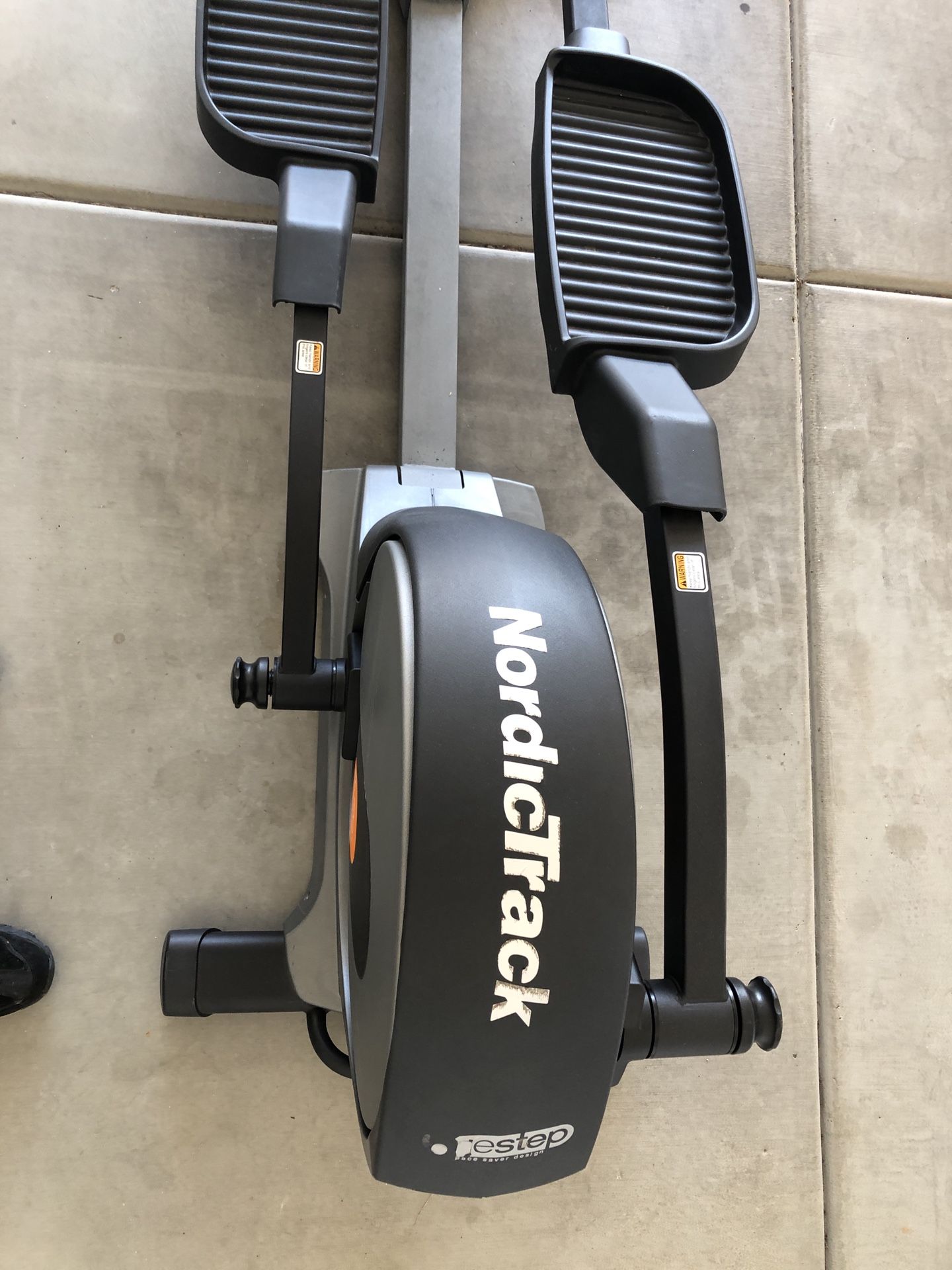 NordicTract Elliptical - AbCoaster (AbCruncher) and speakers