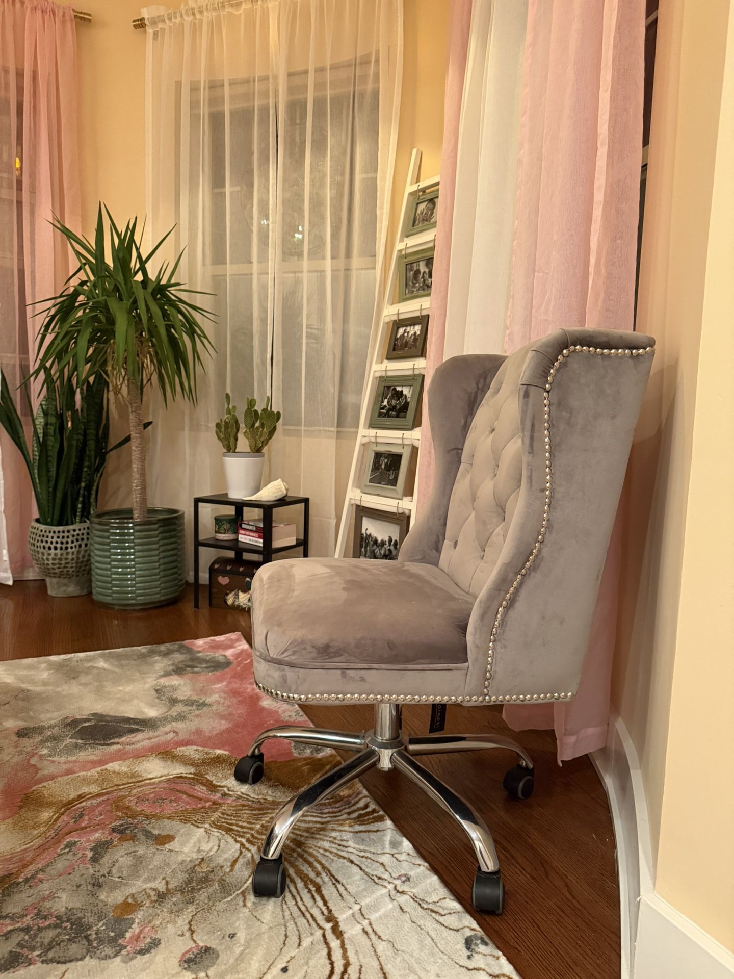 Adjustable Grey Velvet Office Chair