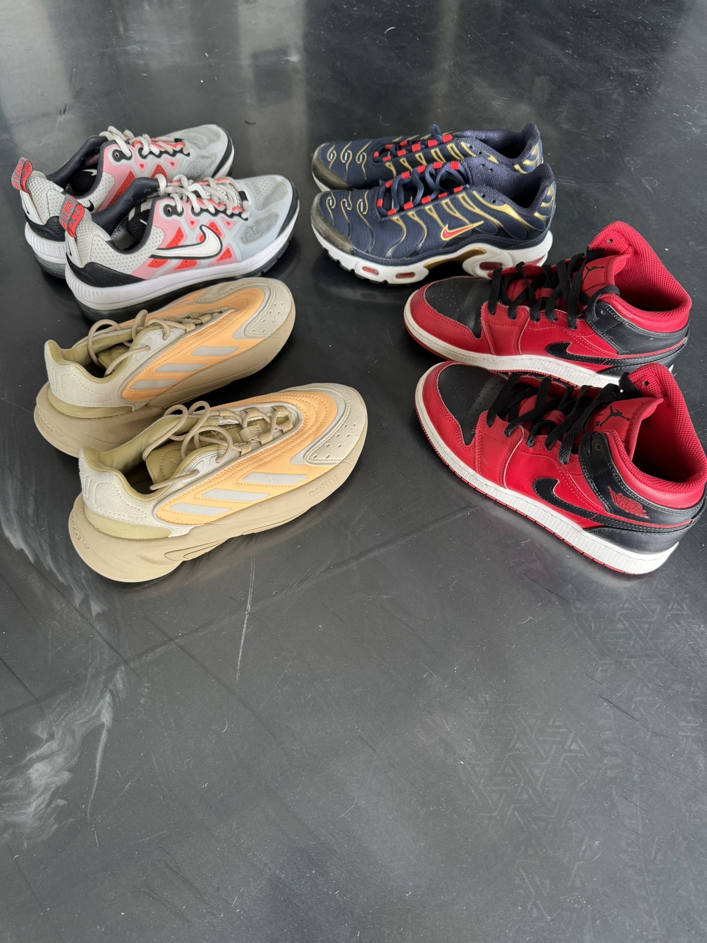 KIDS SHOE LOT 