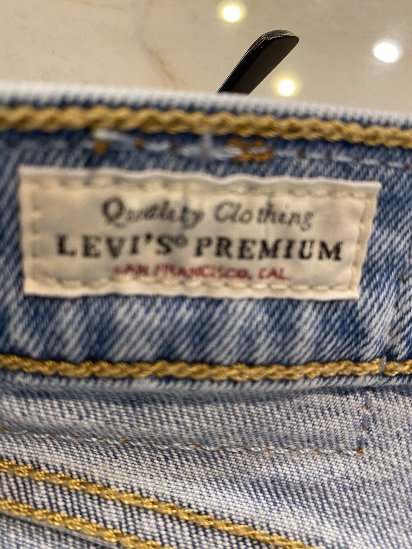 Levi’s Ribcage Size 31 x 27