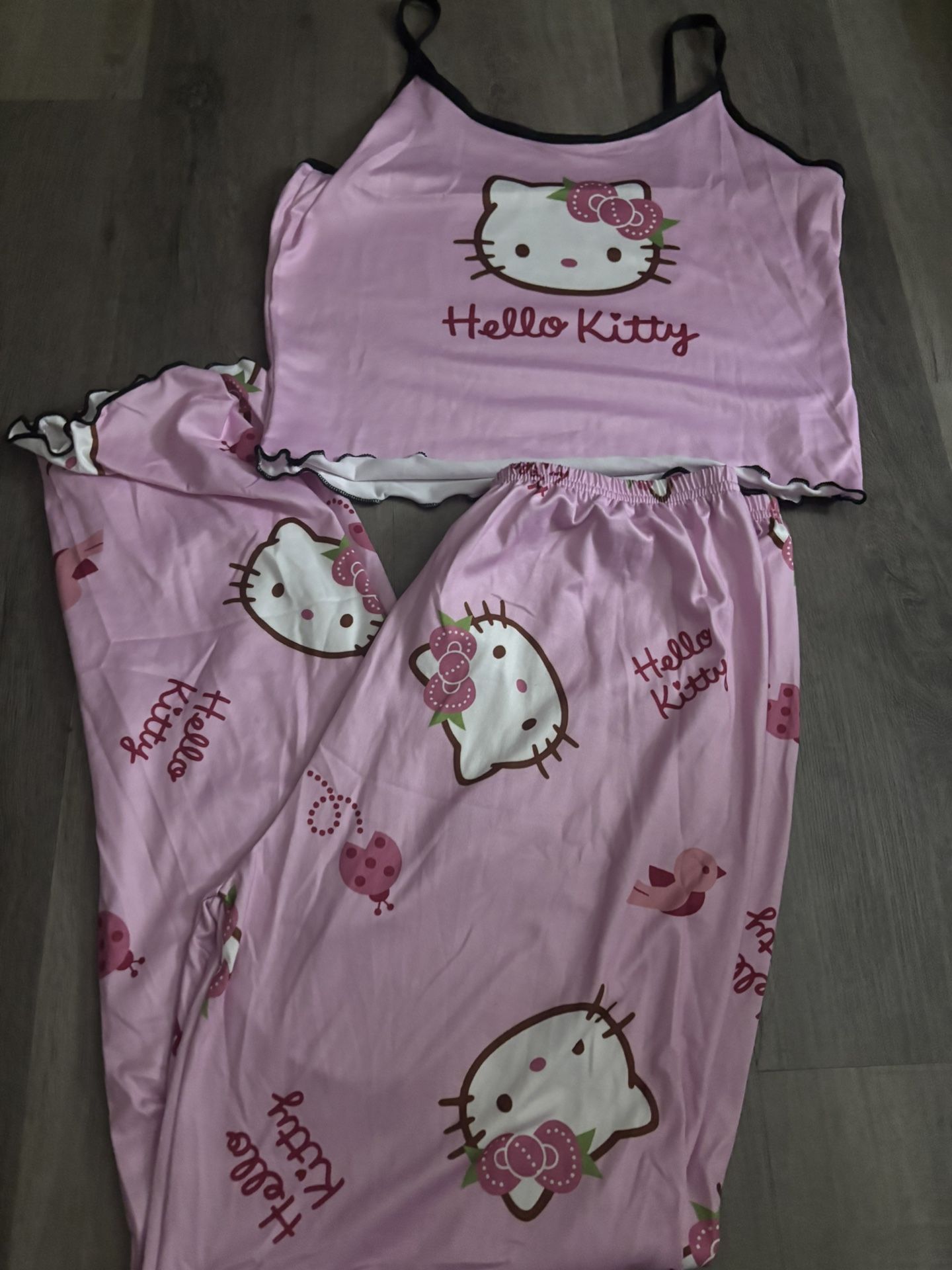 Hello Kitty Pjs Size Medium Sets $15