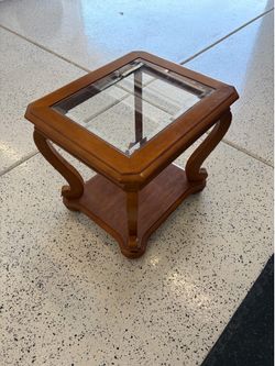 Glass Top End Table-Flexsteel