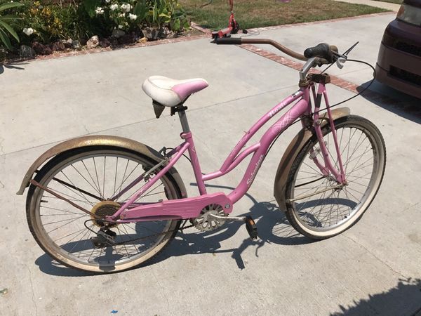 pink schwinn cruiser