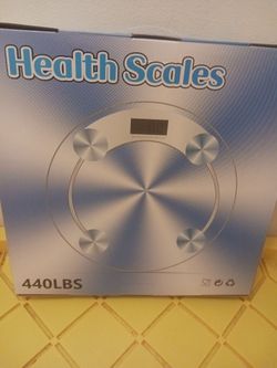 BRAND NEW IN BOX GLASS ROUND WEIGHT SCALE NEVER USED 10 FIRM LOOK MY POST ALOT ITEM