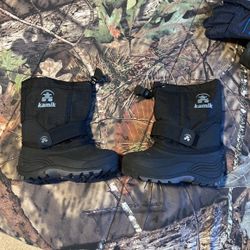 Kids Snow Boots Kamik Size 10