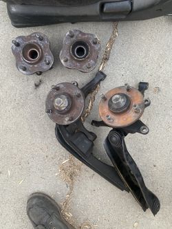 S13 4 Lug Hubs