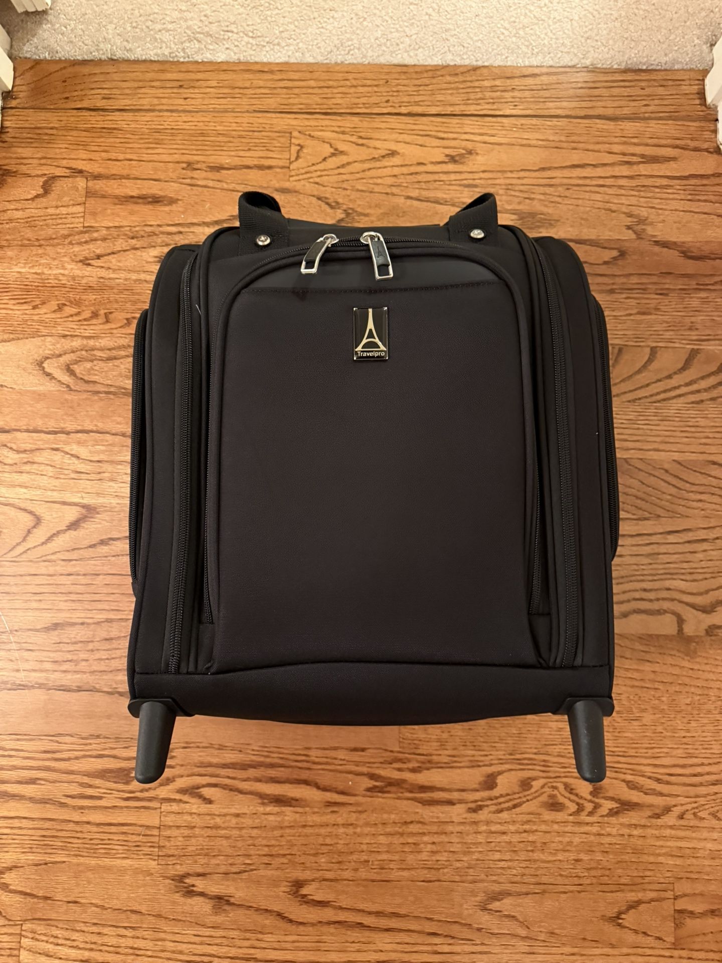 Travelpro Roundtrip Soft side Rolling Briefcase- Black- Used Once