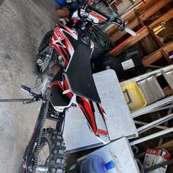 2022 SSRM SR140TRBW DirtBike
