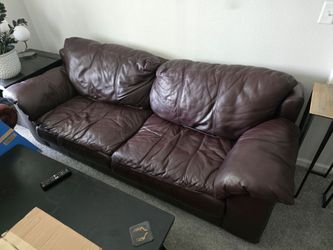 Klaussner Vintage Couch (Dark Brown/Burgundy)