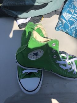 Converse tennis shoes