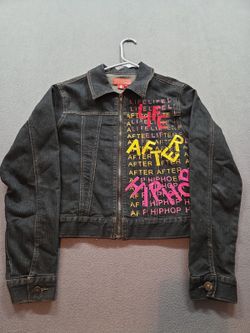 women's cropped vintage black denim jacket by Le More size M