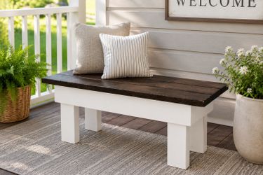 Rustic Farmhouse Bench – Like New!