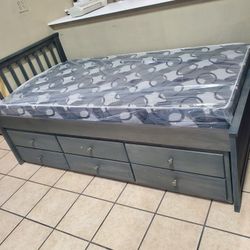 Twin Bedframe With Trundle