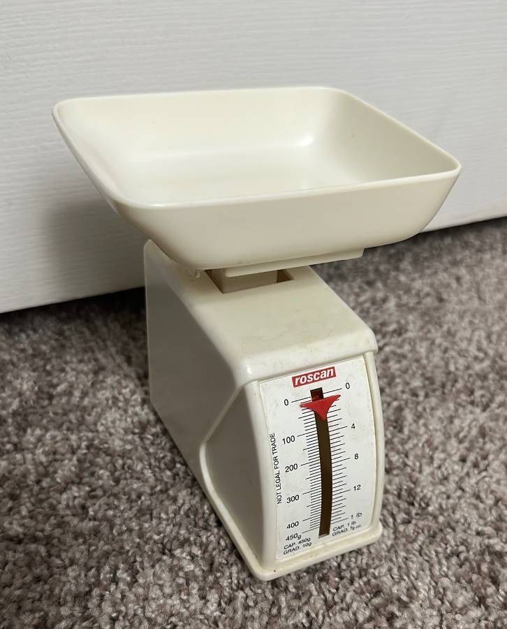 Vintage Roscan Kitchen Cooking Tool Scale