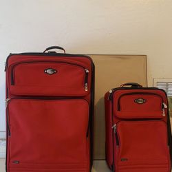 Ricardo Beverly Hills 30” Luggage And  1 Carry On Luggage 
