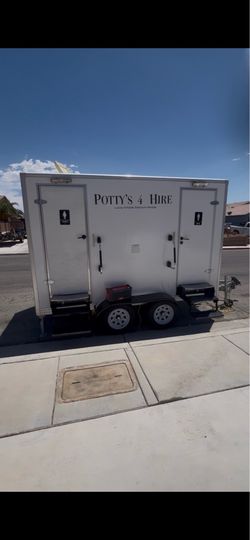 Rent bathrooms for events  by day