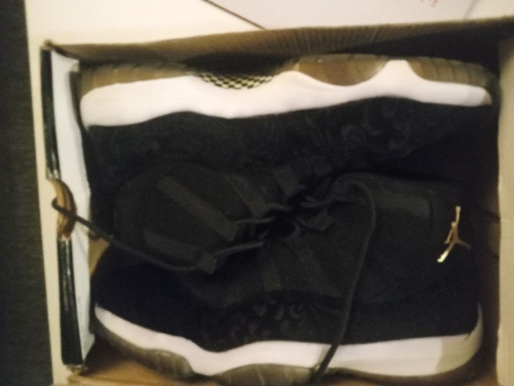 Still With Org. Box Size 12