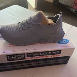 Women Skechers Size 8.5