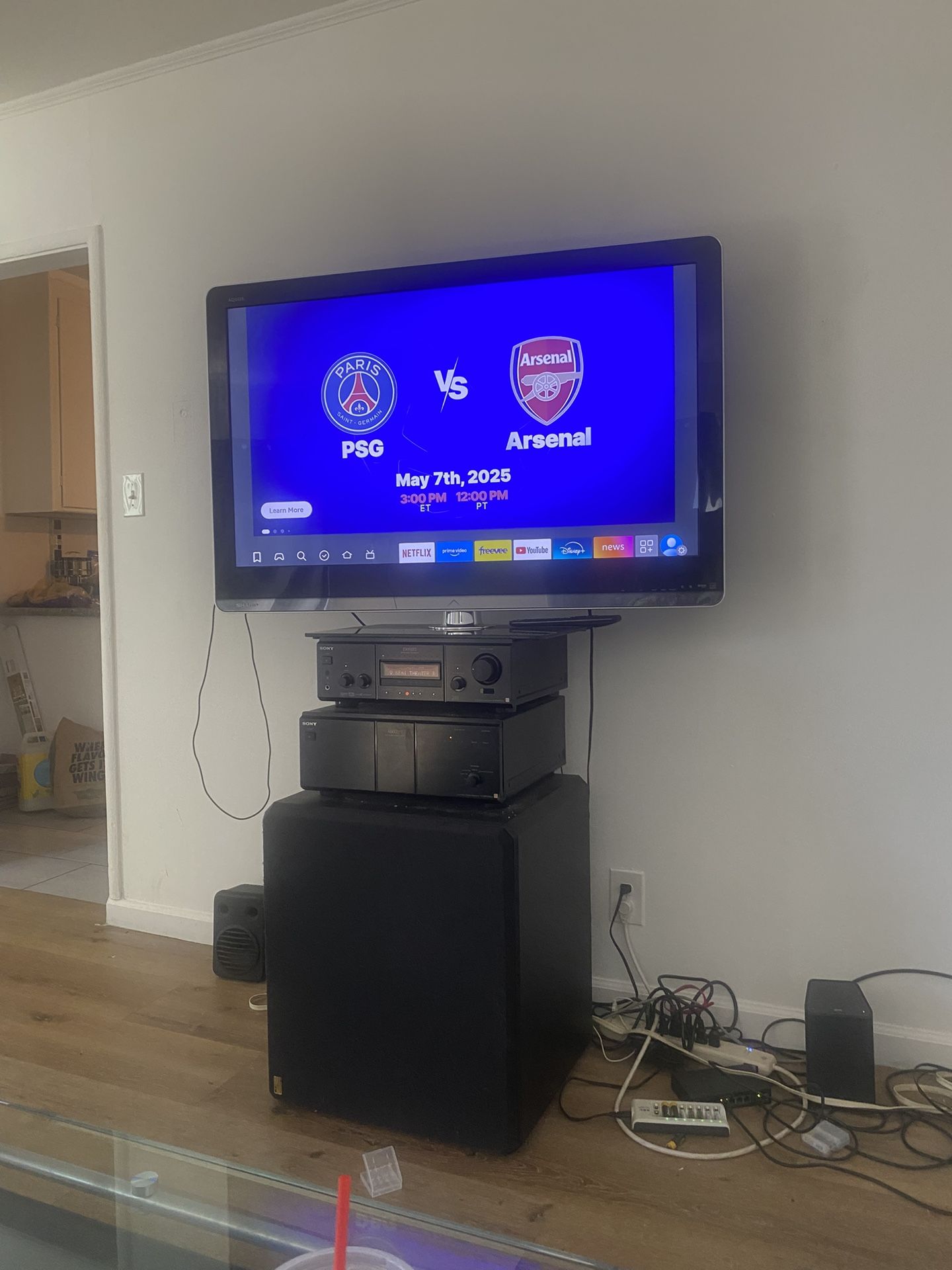 46” SHARP TV