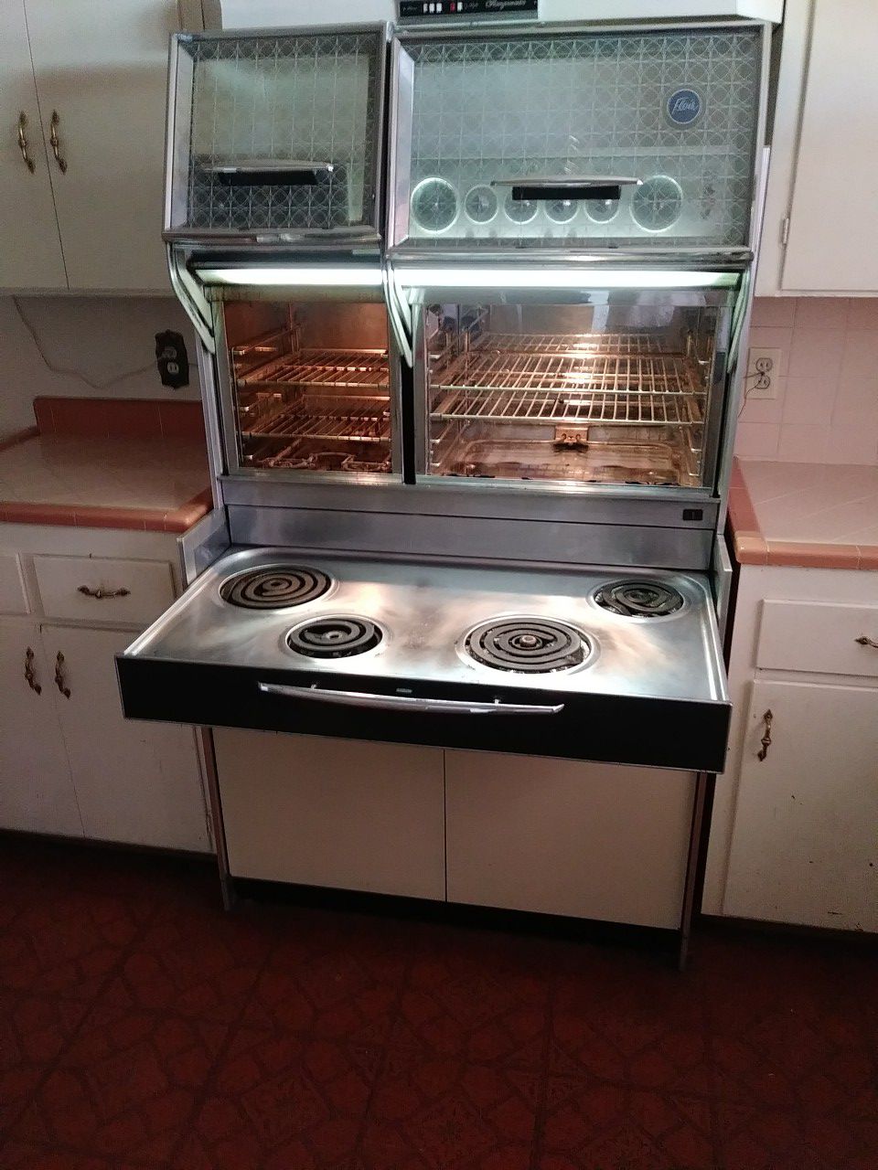 1960 - 62 Frigidaire Custom Imperial Flair stove and oven