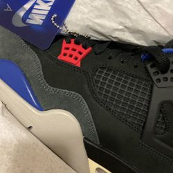 Air Jordan 4 Retro