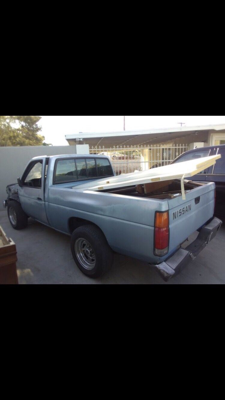 Nissan truck for parts