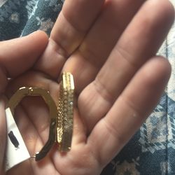 Swarovski earrings brand new still got tag on them with receipt