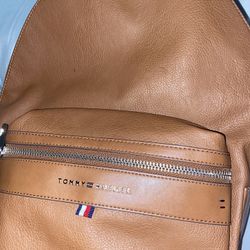 tommy hilfiger backpack 