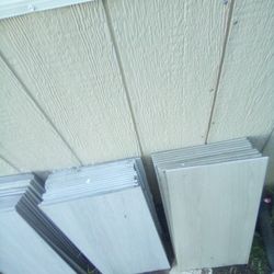 $300.00  "OBO" - 40 PCs / 80 Sq.Ft - DalTile 12in×24in×5/16in - Glazed Porcelain / Matte Finish - Light Grey 