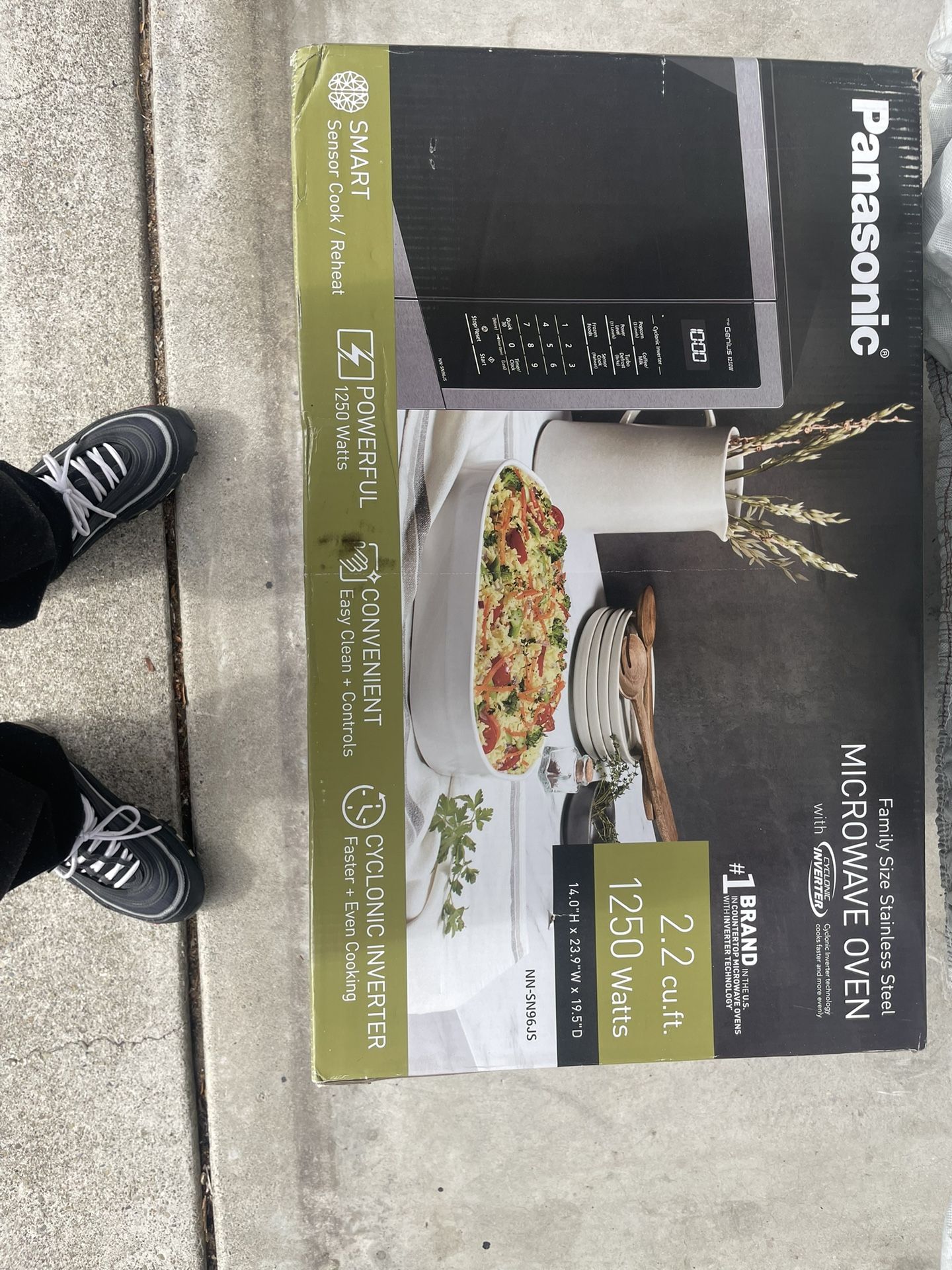 Microwave Panasonic Never Used Brand New