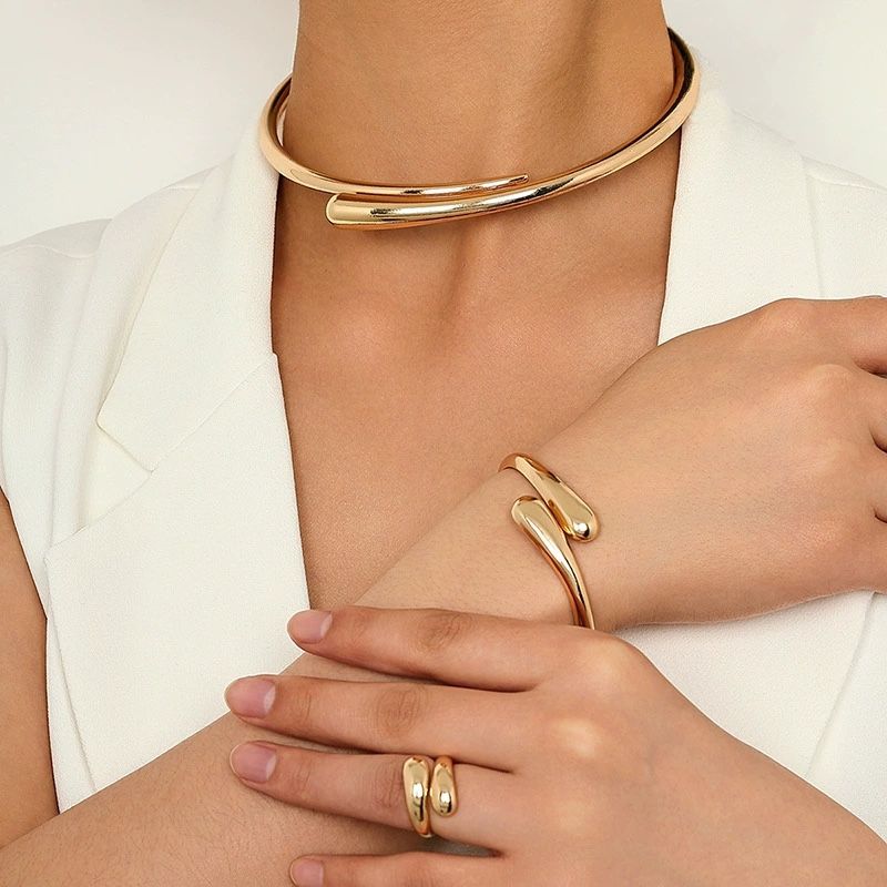 European and American fashion simple heavy metal temperament geometric ring smooth female necklace bracelet ring jewelry set
