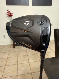 Taylormade QI4D Max 9.0 with choice of Premium Shaft