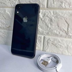 iPhone XR Unlocked 