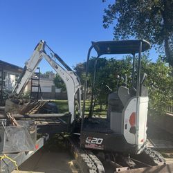 bobcat Bob cat excavator e20 w/wo breaker