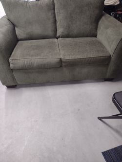 New Love Seat