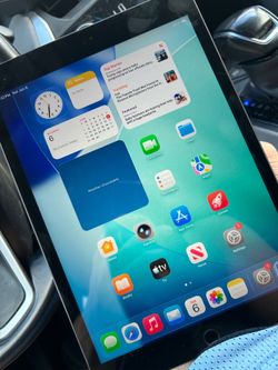 Apple IPad 9th Generation 64gig WiFi + Cellular ($180 FIRM)