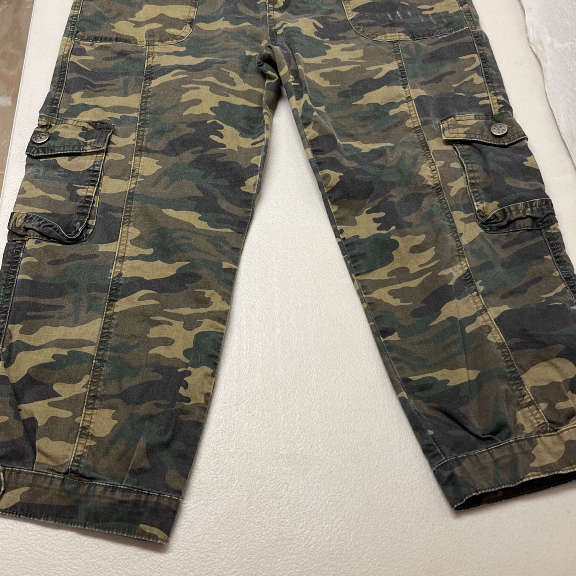Juniors Camo Pants Sz 15/16