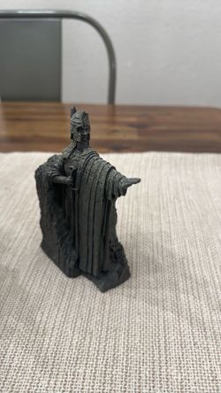 Lord Of The Rings Statues