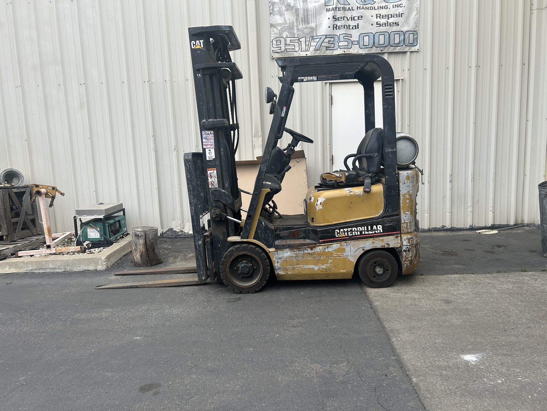 Caterpillar Forklift For