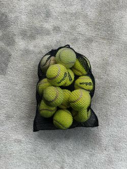 TENNIS BALLS (12)