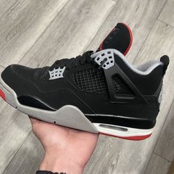Jordan 4 Bred
