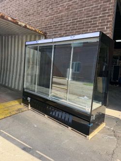 Refrigerated Display Case