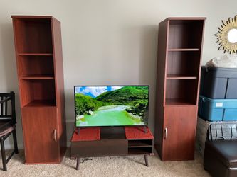 Two cabinets with 5 shelves