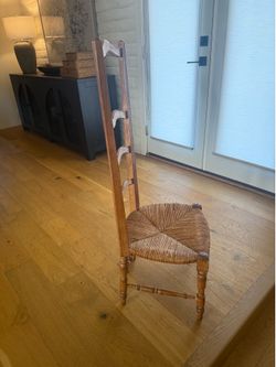 Antique pray chair