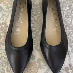 Calvin Klein Flats 