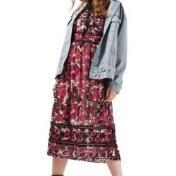 $98 O.B.O💎🎀TOPSHOP Midnight Floral Embroidered Dress. Size Large🎀💎