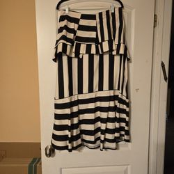 Farm Rio Skirt. Size Medium.  Like New. Worn Once