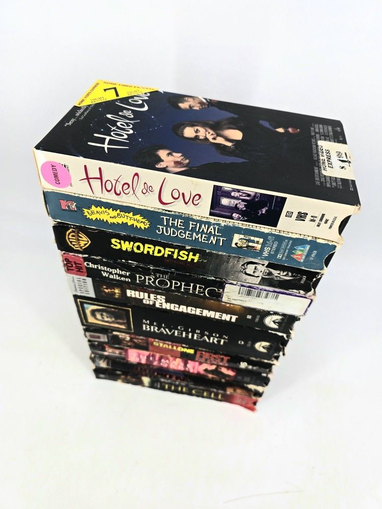 Lot Of 10 VHS Tapes 1105-3