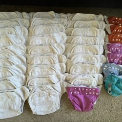 Cloth diapers - 25 diapers